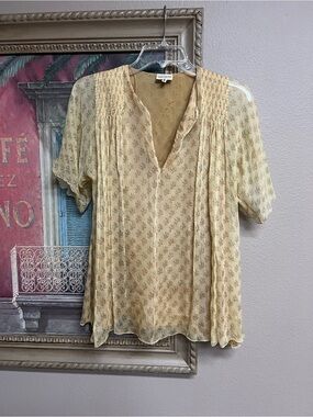Anna Weatherley Washington D.C. Pale Yellow Floral Pintuck V-Neck Silk Blouse